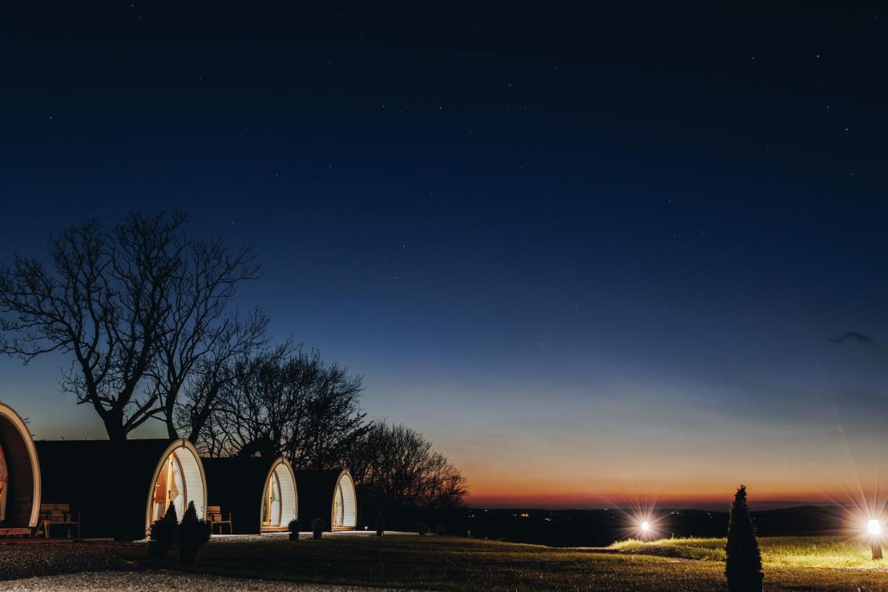 Hotel North Coast 9 Glamping Capecastle Esterno foto