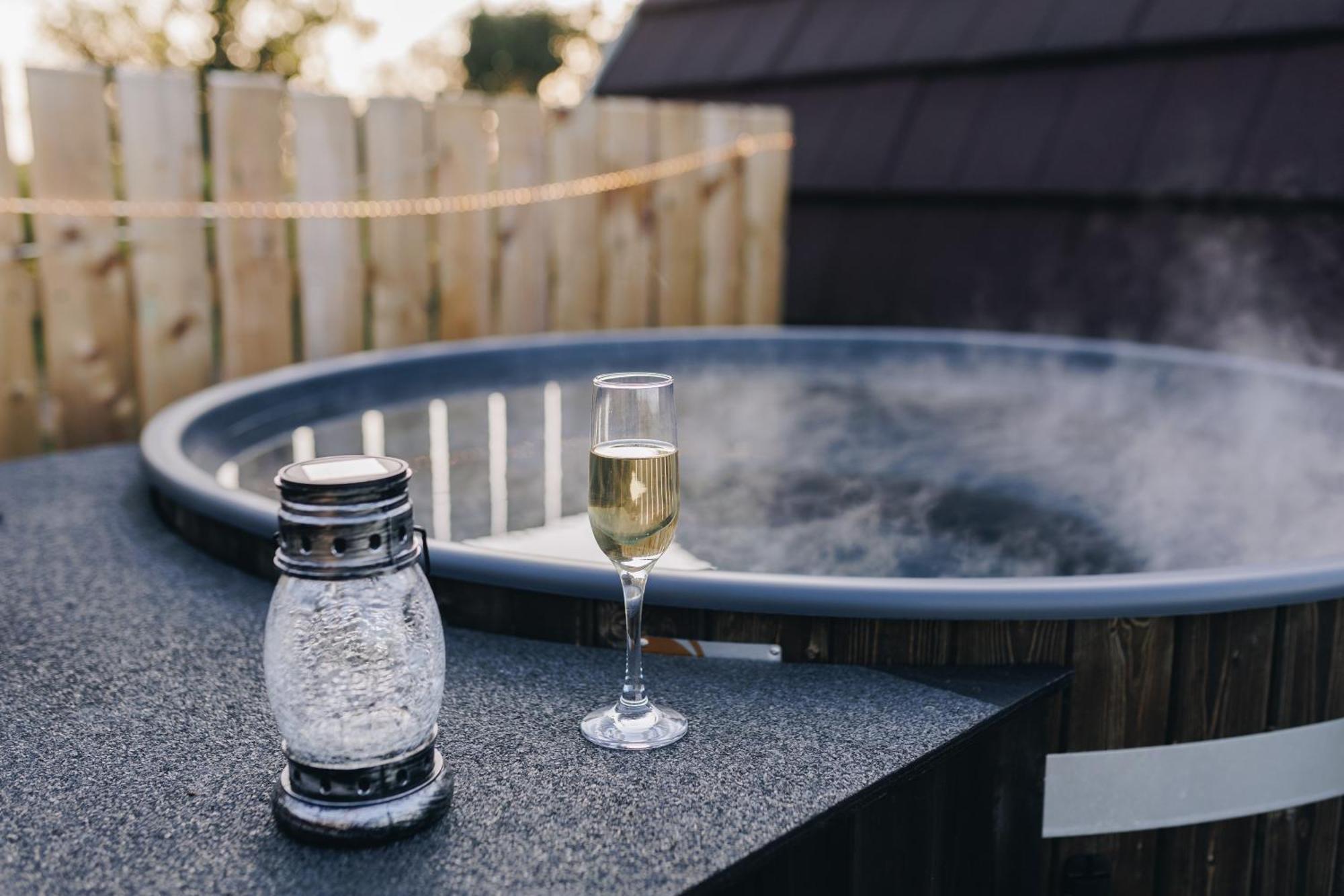 Hotel North Coast 9 Glamping Capecastle Esterno foto